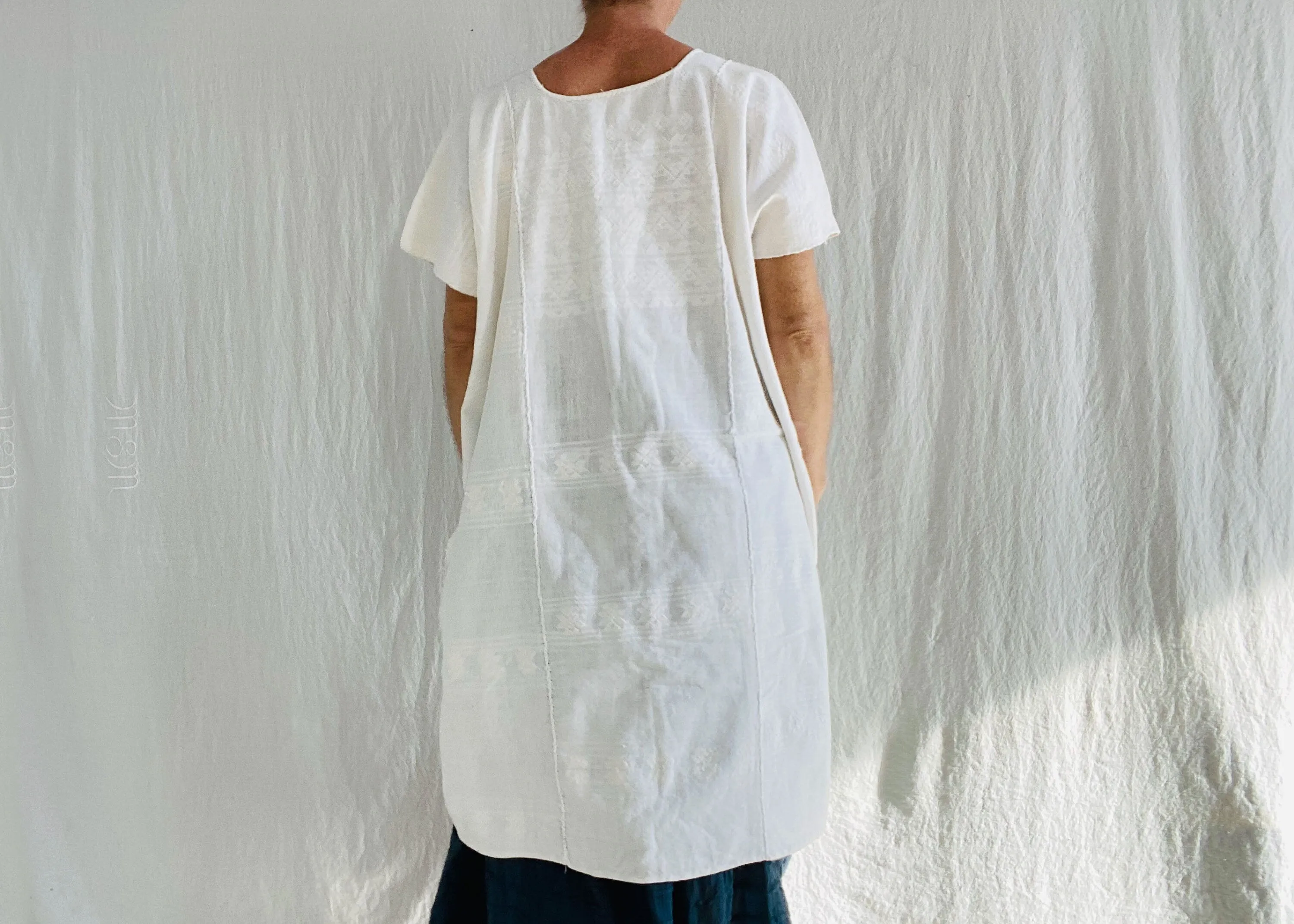 Amuzgo Huipil Dress. White-on-White. Hand-Woven. Guerrero, Mexico. 0189