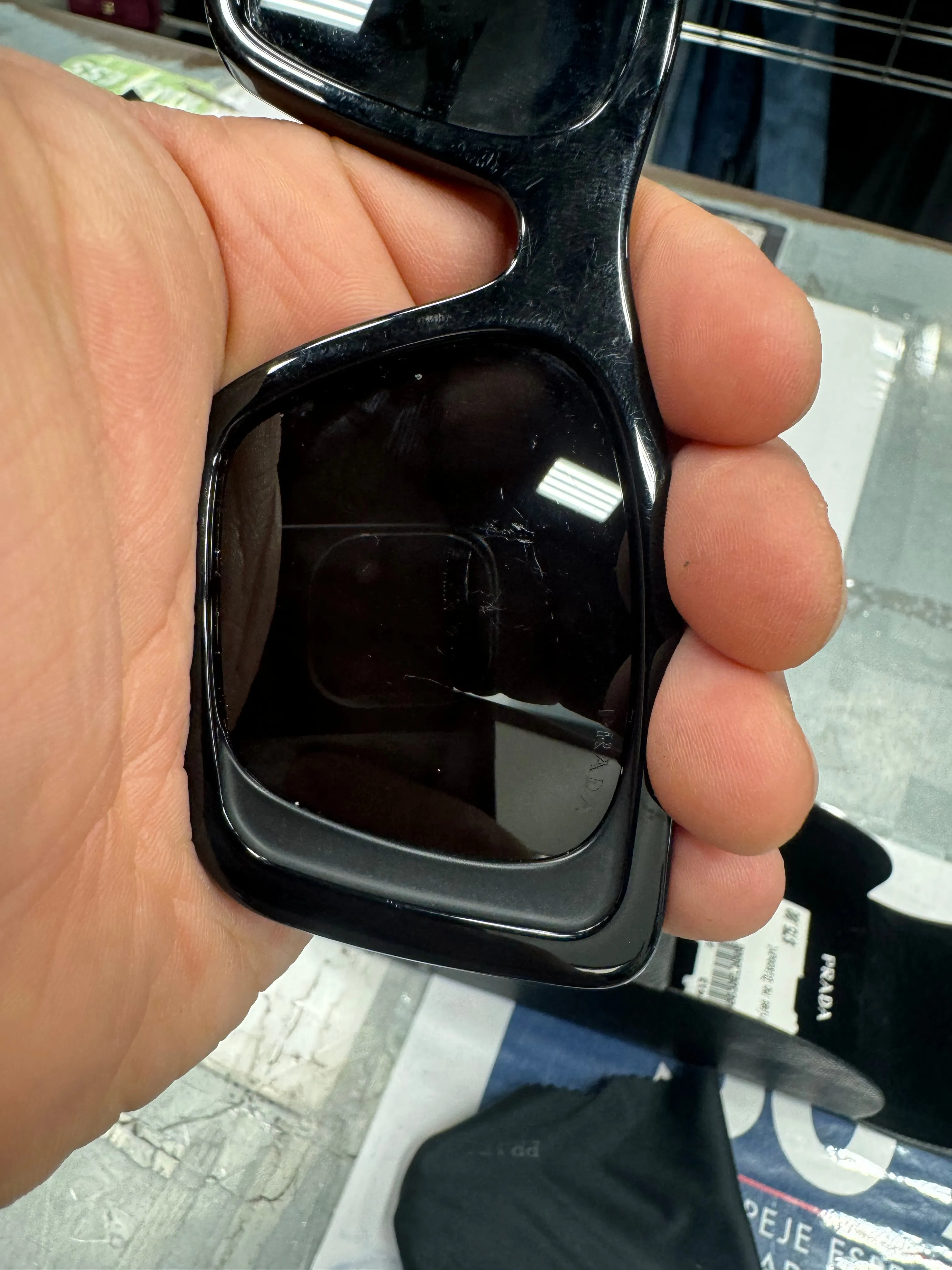 Prada Sunnies No Discount with Box