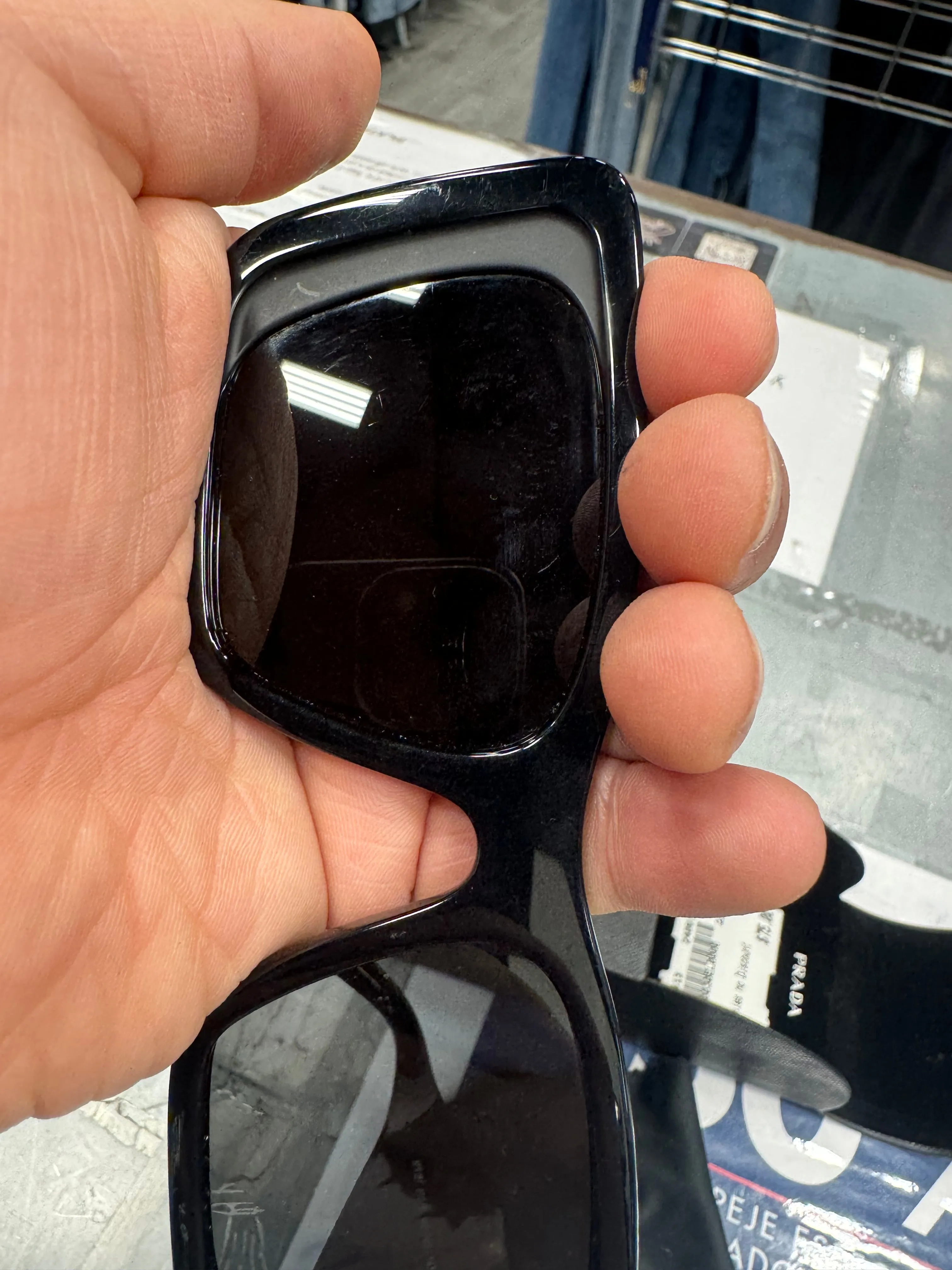 Prada Sunnies No Discount with Box