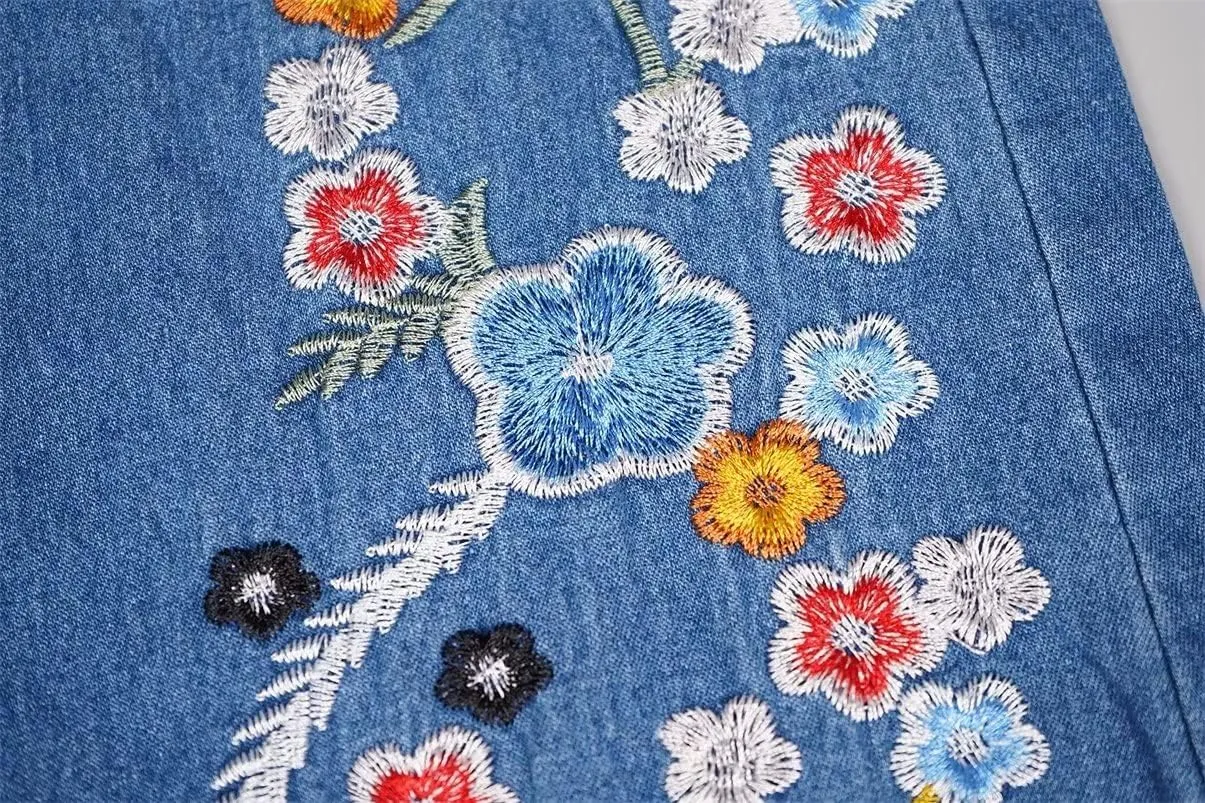 Womens Mid Rise Floral Embroidered Bell Bottom Flare Jeans Vintage Bootcut Jeans Skinny Fit Denim Pants